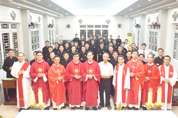 How each article in this 92nd issue of Ensemble-Together relates to the issue of human hunger in your particular context